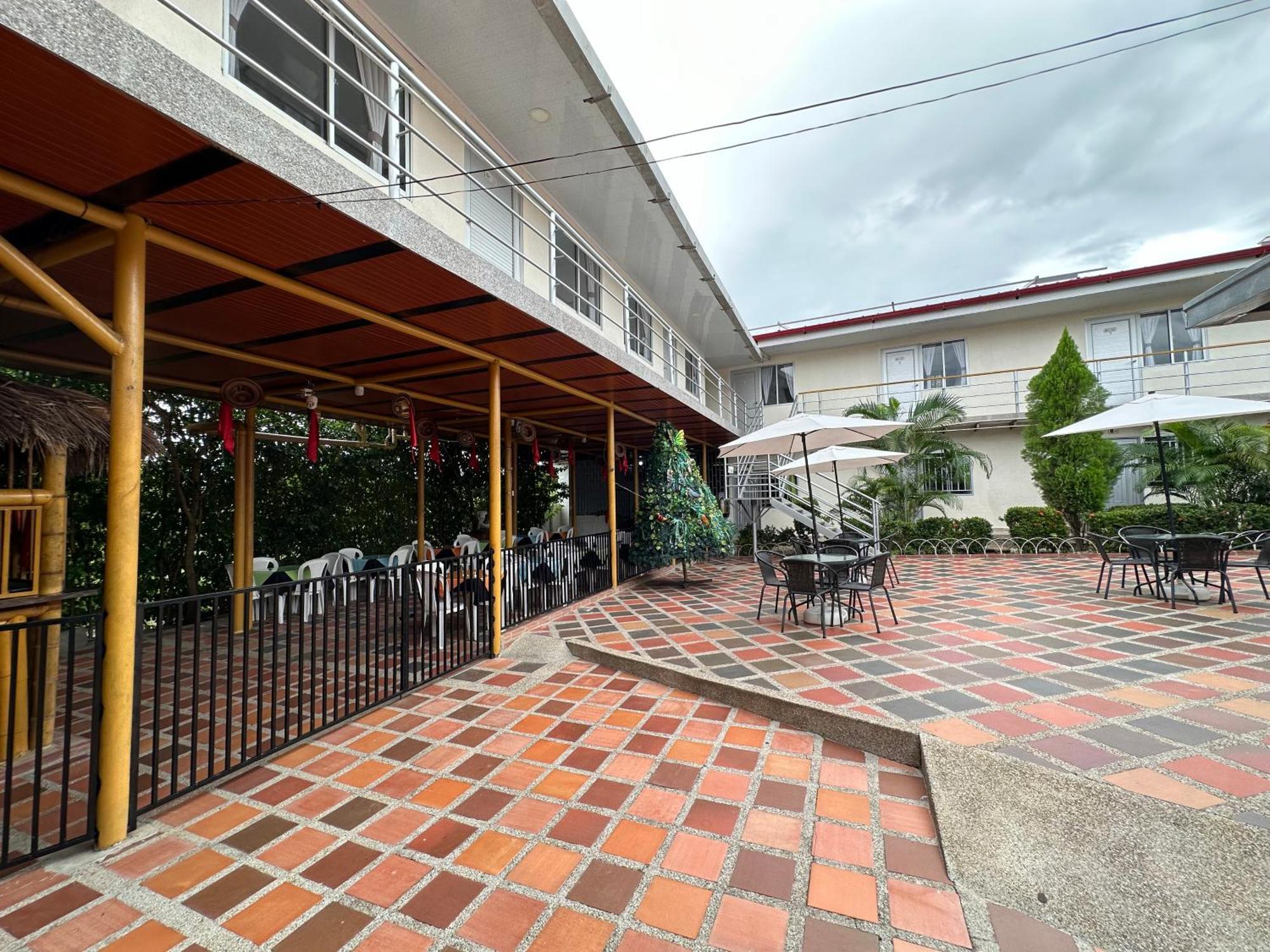 Hv Sueno Real Tatacoa Hotel Villavieja Exterior foto