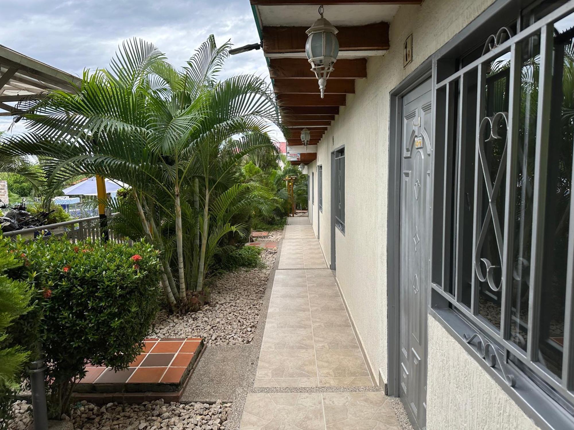 Hv Sueno Real Tatacoa Hotel Villavieja Exterior foto